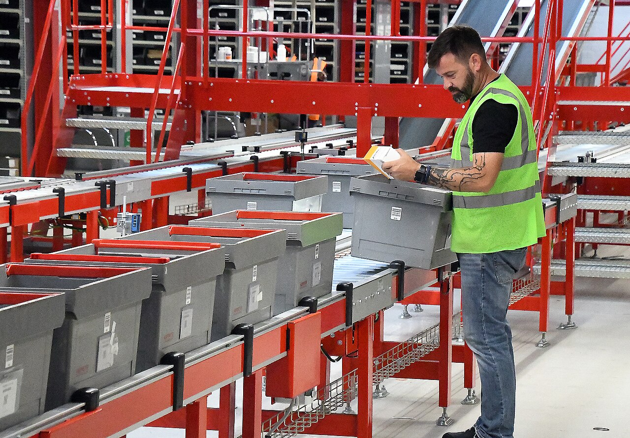 Medical supplies handling and logistics support